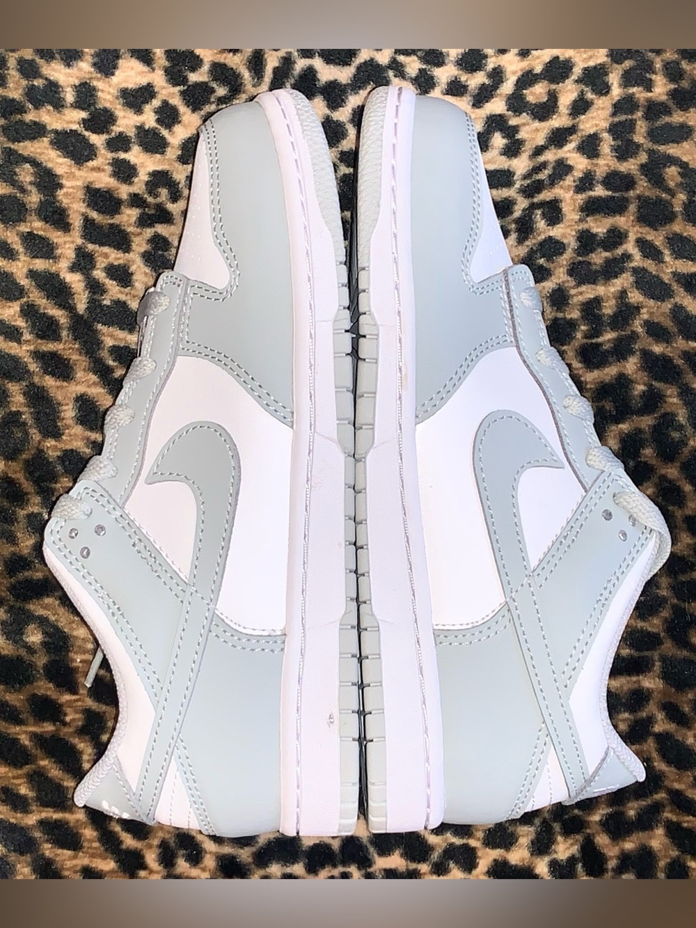 Nike - Picture 4 of 4